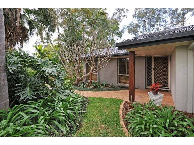 4 Biggs Crescent, Albany Creek QLD 4035