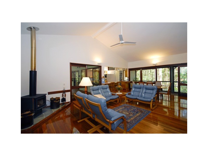 45 Cashmere Lane, Cashmere QLD 4500