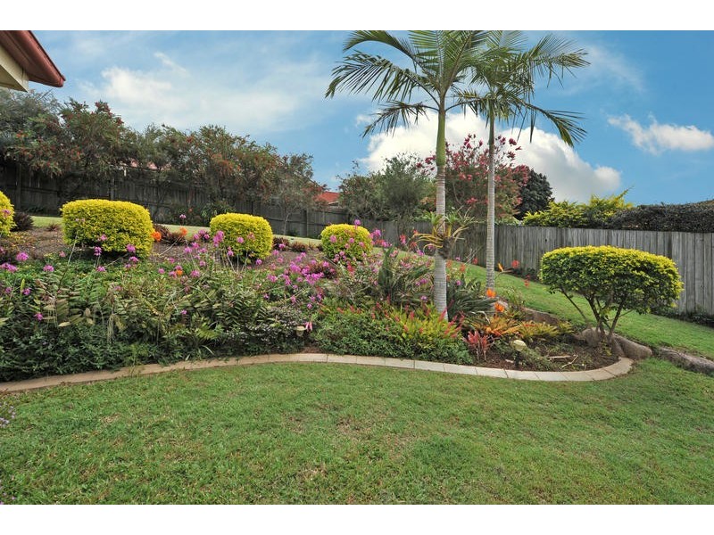 10 Tiffany Court, Eatons Hill QLD 4037