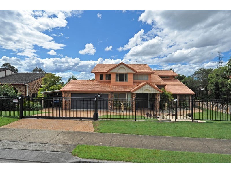 11 Allamanda Crescent, Albany Creek QLD 4035