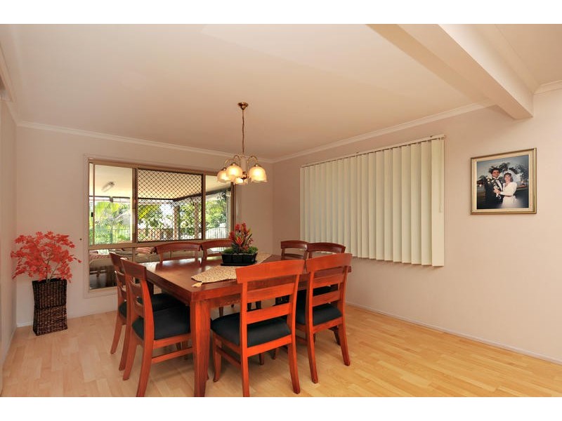 11 Allamanda Crescent, Albany Creek QLD 4035