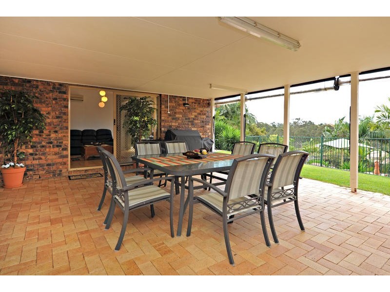 11 Allamanda Crescent, Albany Creek QLD 4035