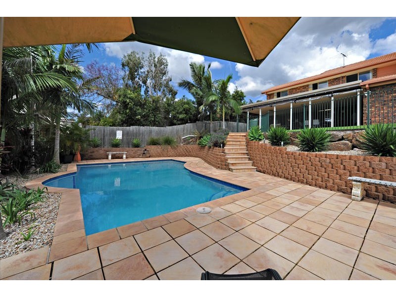 11 Allamanda Crescent, Albany Creek QLD 4035