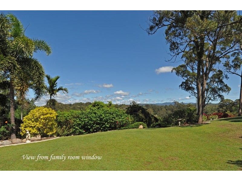 1 Kestrel Court, Warner QLD 4500
