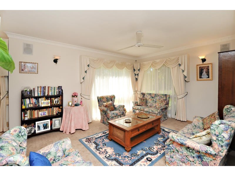 1 Kestrel Court, Warner QLD 4500