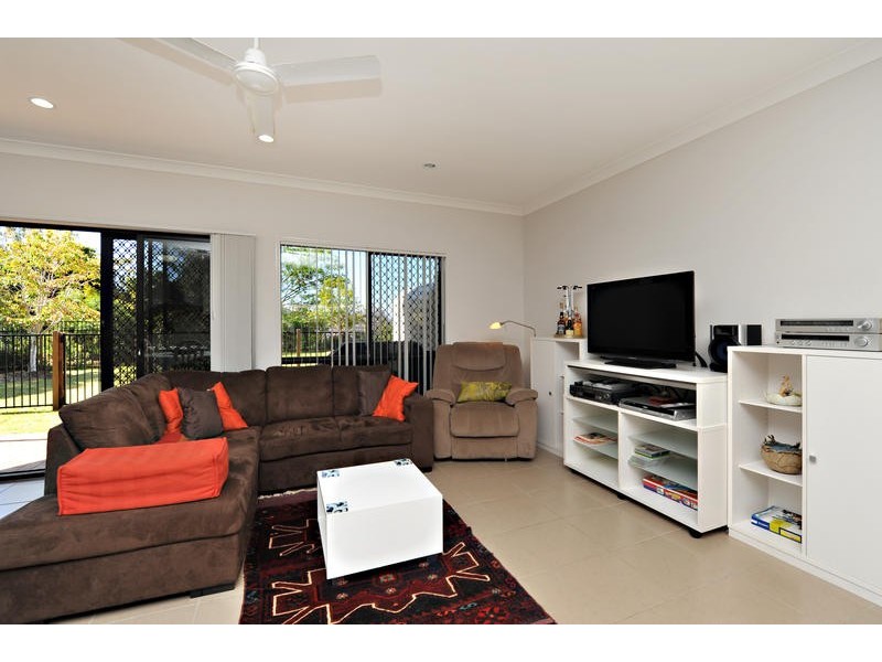 17/8-10 James Cash Court, Albany Creek QLD 4035