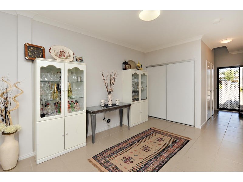 17/8-10 James Cash Court, Albany Creek QLD 4035