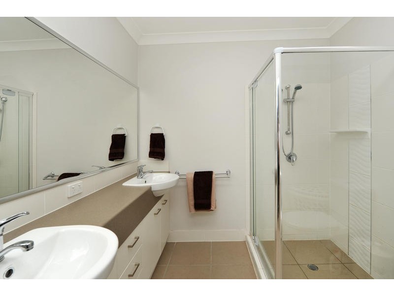 17/8-10 James Cash Court, Albany Creek QLD 4035