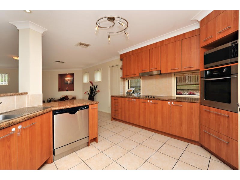 1 Lowai Court, Albany Creek QLD 4035