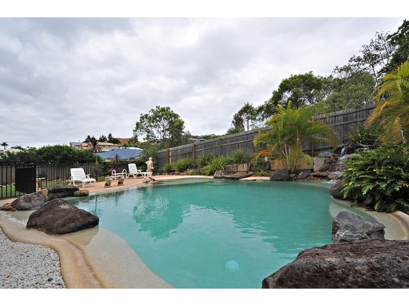 1 Lowai Court, Albany Creek QLD 4035