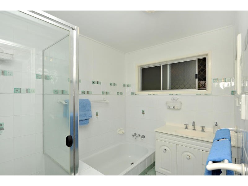 59 Folkstone Avenue, Albany Creek QLD 4035