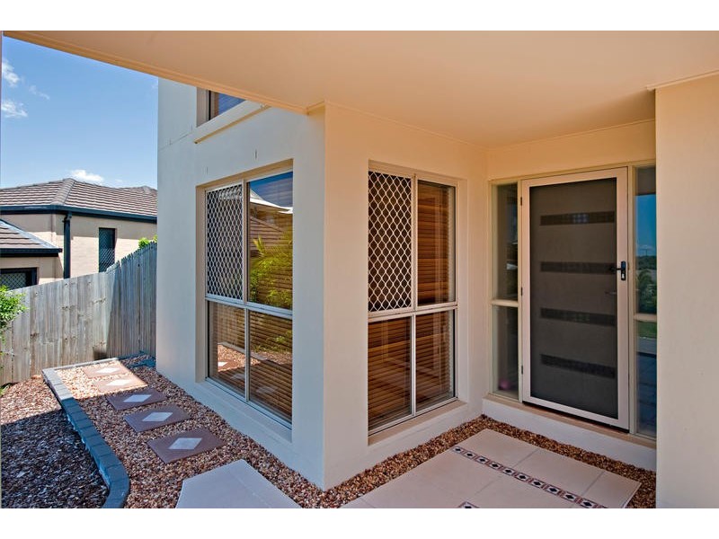 12 Candella Court, Eatons Hill QLD 4037