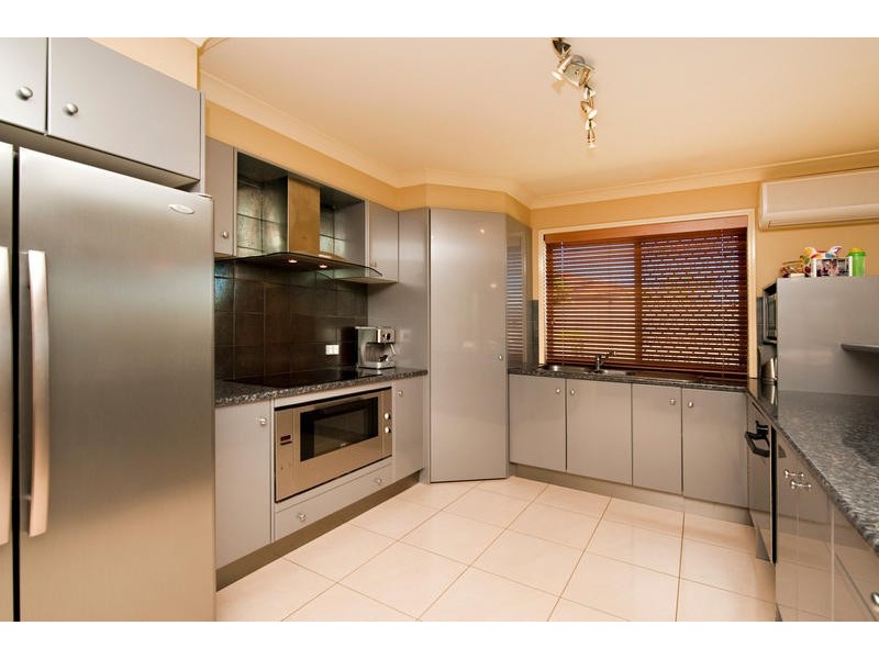 12 Candella Court, Eatons Hill QLD 4037