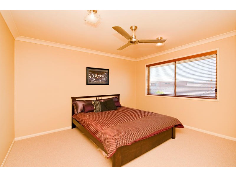 12 Candella Court, Eatons Hill QLD 4037