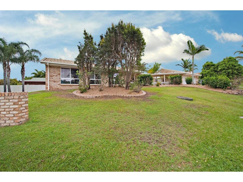 1 Saraband Drive, Eatons Hill QLD 4037