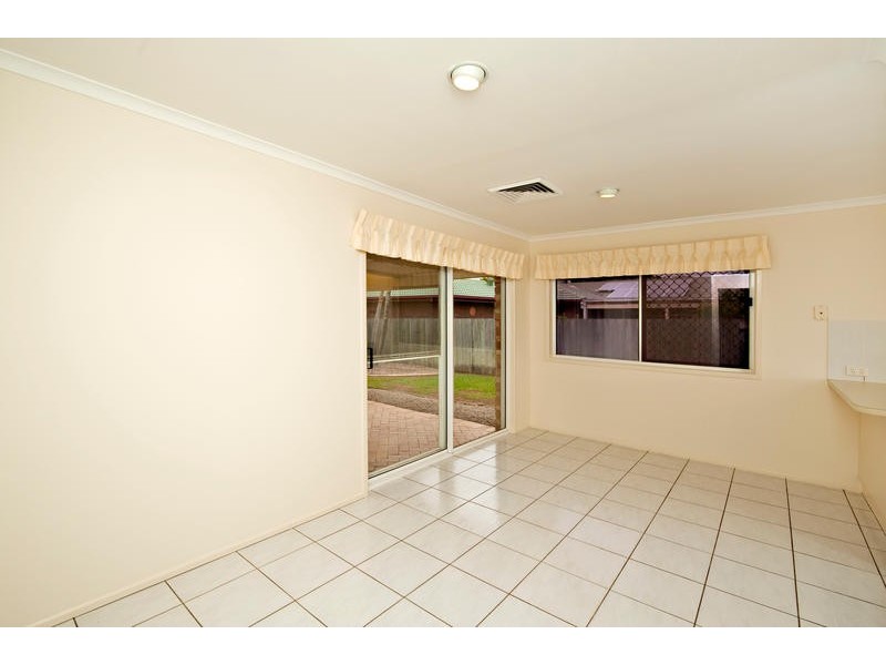 1 Saraband Drive, Eatons Hill QLD 4037