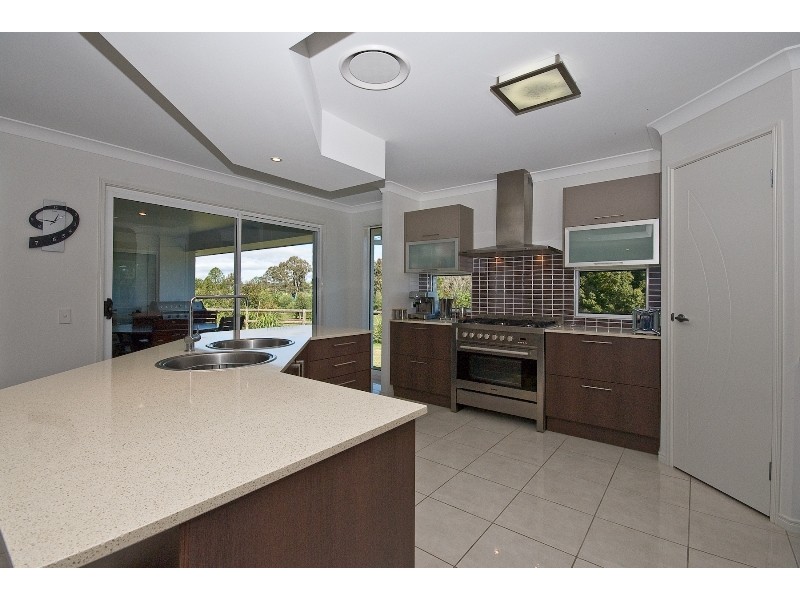 7 Rail Close, Dayboro QLD 4521