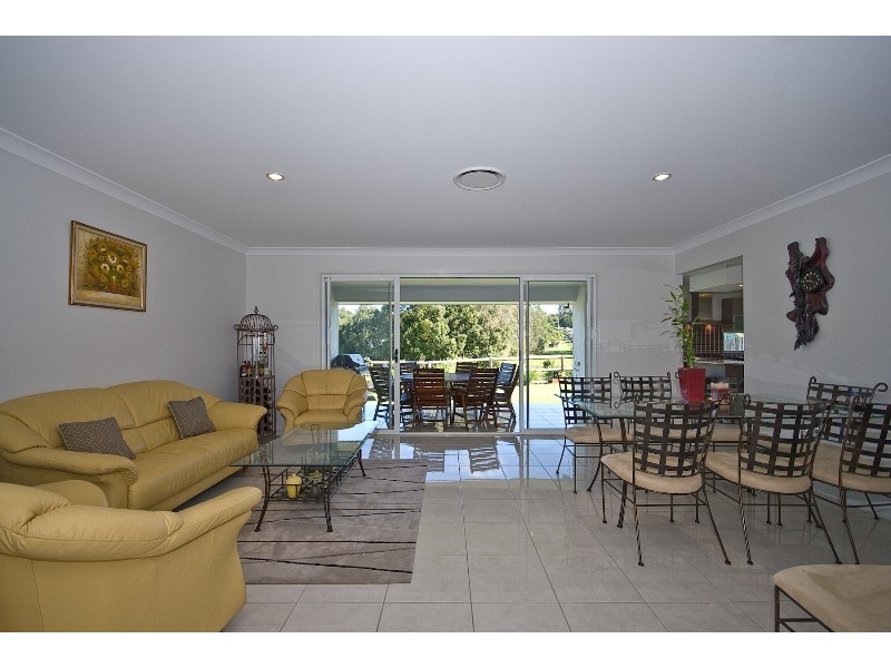 7 Rail Close, Dayboro QLD 4521