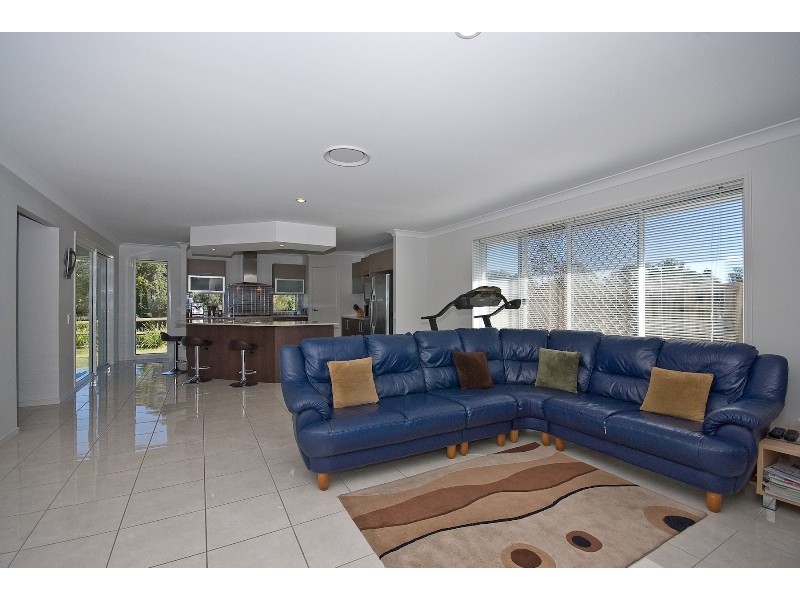 7 Rail Close, Dayboro QLD 4521