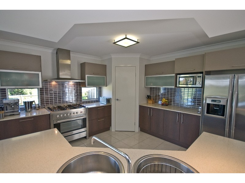 7 Rail Close, Dayboro QLD 4521