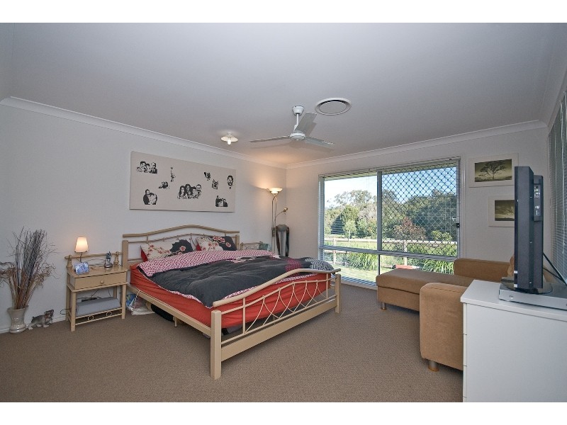 7 Rail Close, Dayboro QLD 4521