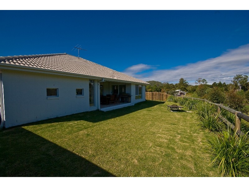 7 Rail Close, Dayboro QLD 4521