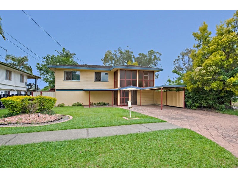 4 Willow Street, Albany Creek QLD 4035