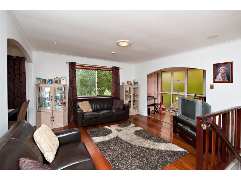 4 Willow Street, Albany Creek QLD 4035