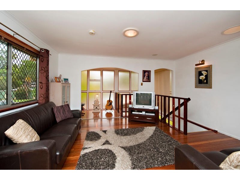 4 Willow Street, Albany Creek QLD 4035