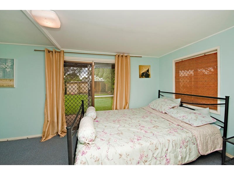 4 Willow Street, Albany Creek QLD 4035