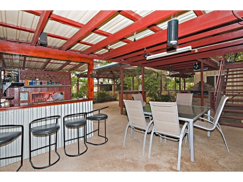 4 Willow Street, Albany Creek QLD 4035