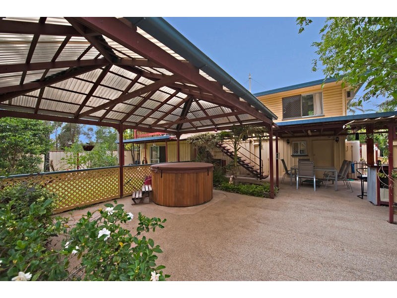 4 Willow Street, Albany Creek QLD 4035