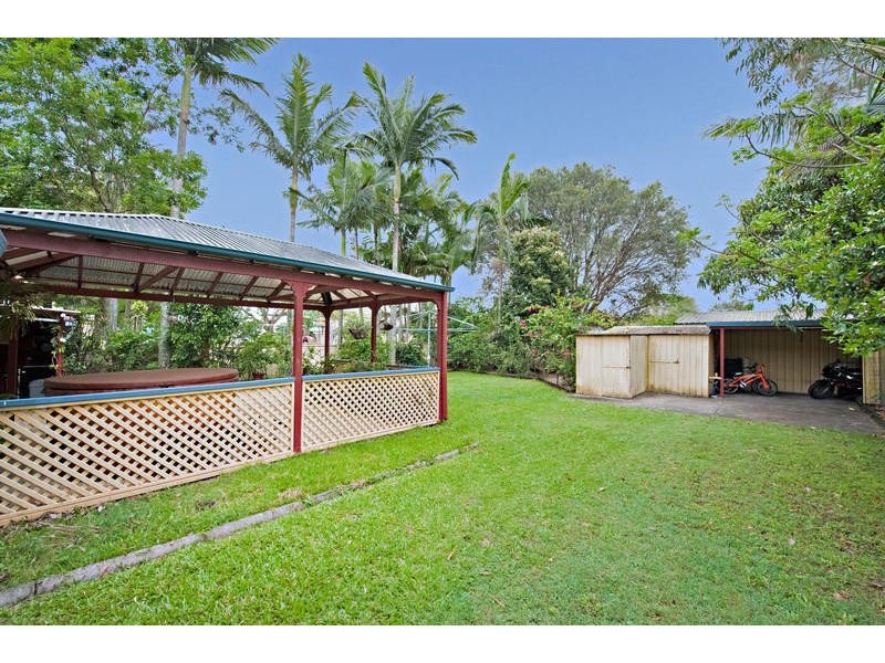 4 Willow Street, Albany Creek QLD 4035