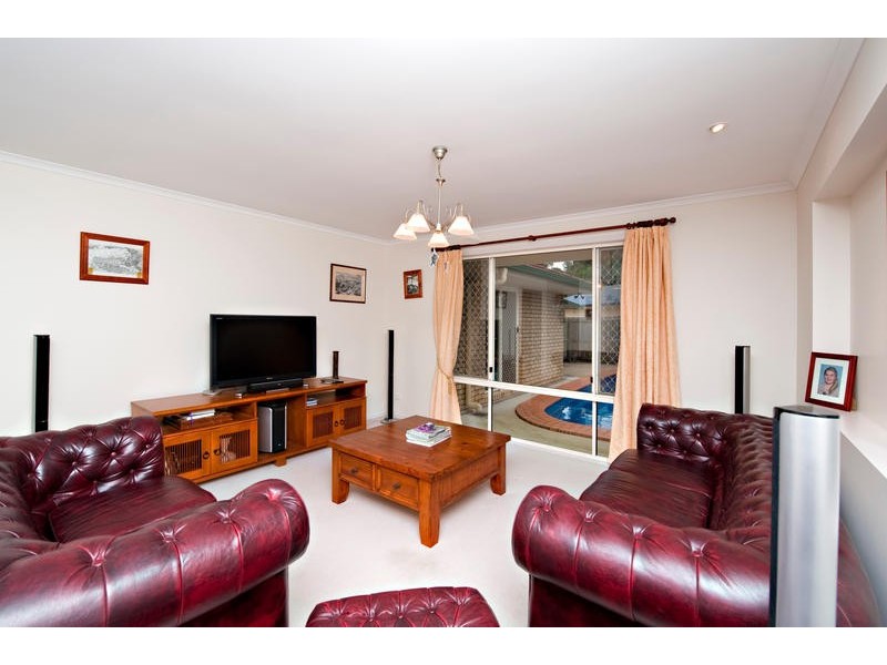 9 Coolamon Court, Eatons Hill QLD 4037