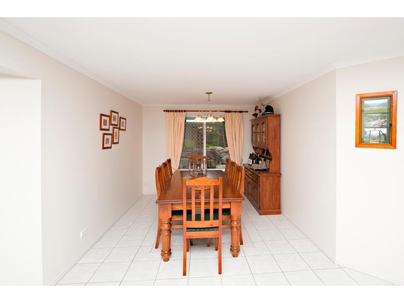 9 Coolamon Court, Eatons Hill QLD 4037