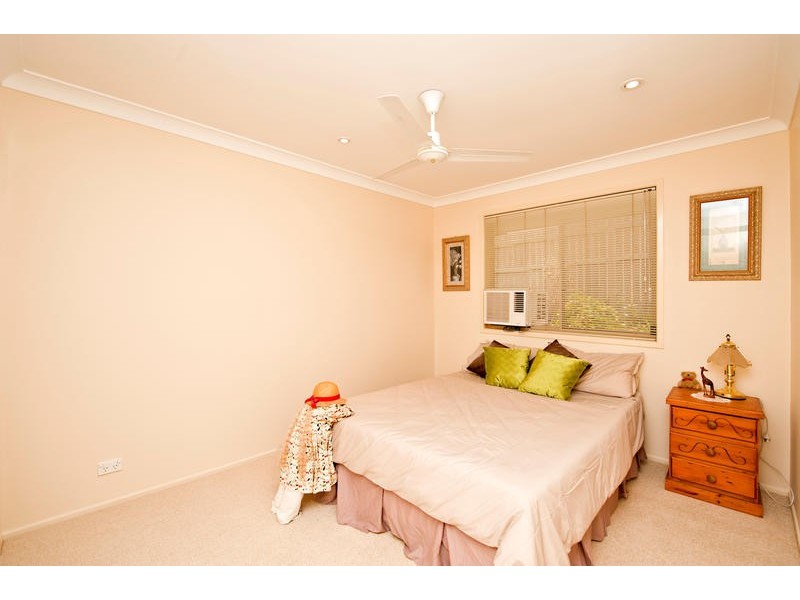 8 Medeo Court, Eatons Hill QLD 4037