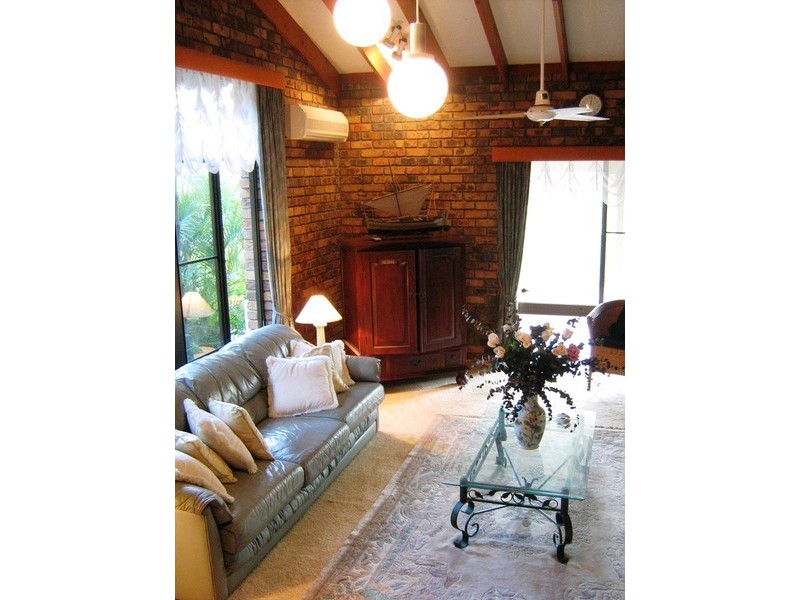 2 Turball Court, Clear Mountain QLD 4500