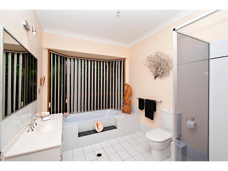 2 Turball Court, Clear Mountain QLD 4500