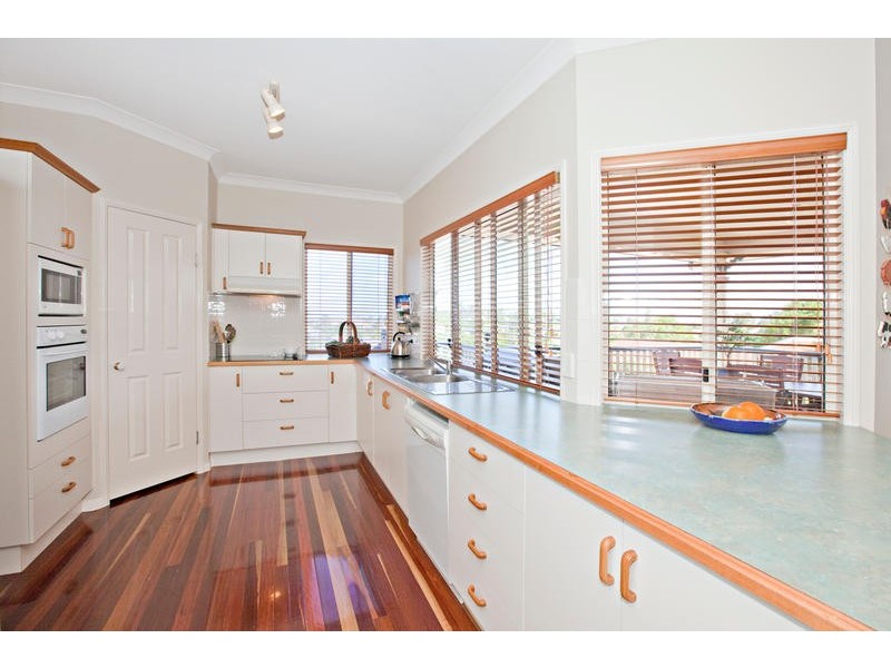 7 Sonora Court, Eatons Hill QLD 4037