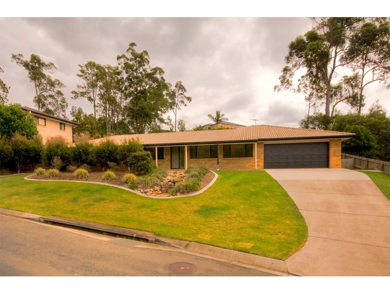 4 Coolamon Court, Eatons Hill QLD 4037