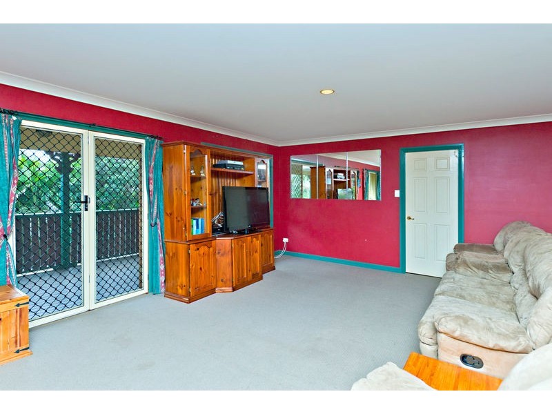 21 Sunblest Court, Eatons Hill QLD 4037