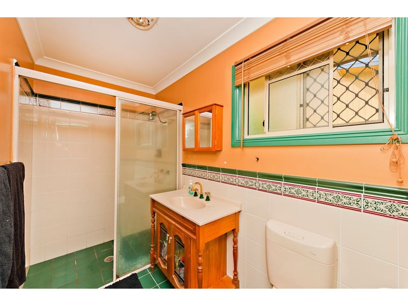 21 Sunblest Court, Eatons Hill QLD 4037