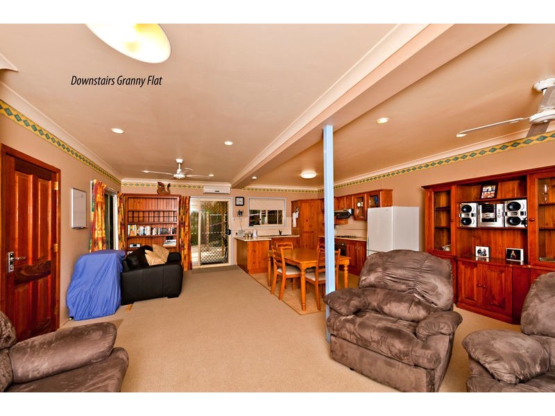 21 Sunblest Court, Eatons Hill QLD 4037