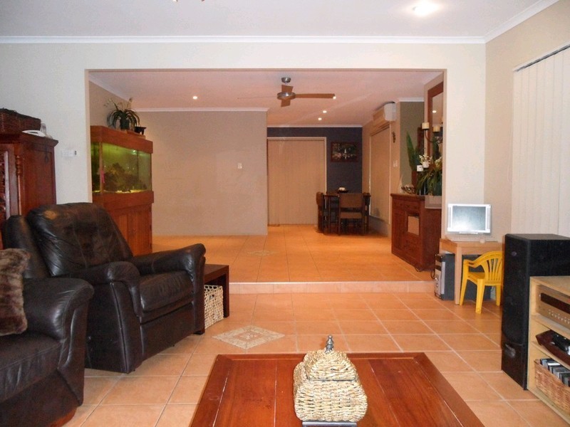 12 Pegasus Avenue, Eatons Hill QLD 4037