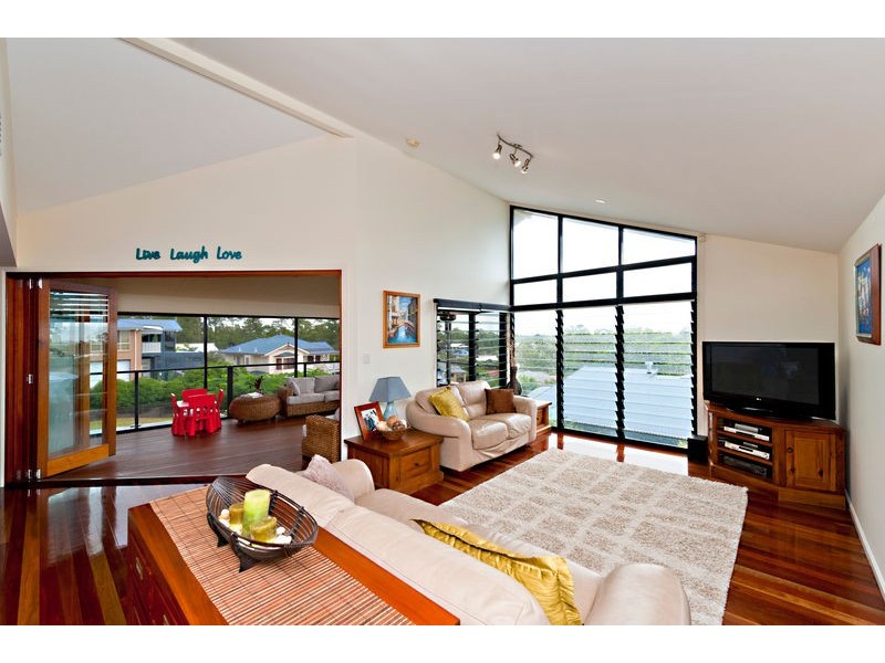 16 Rothschild Street, Eatons Hill QLD 4037