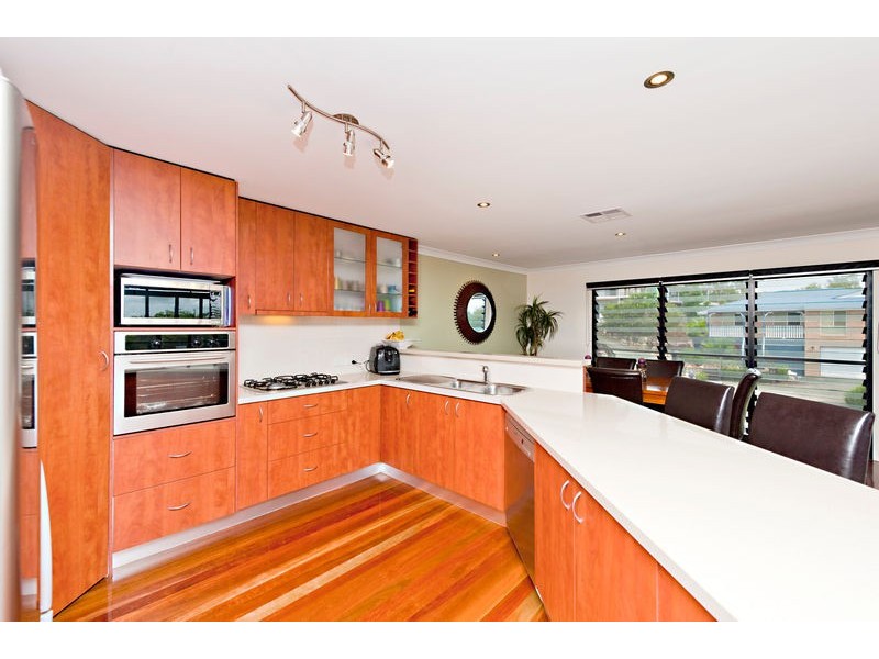 16 Rothschild Street, Eatons Hill QLD 4037