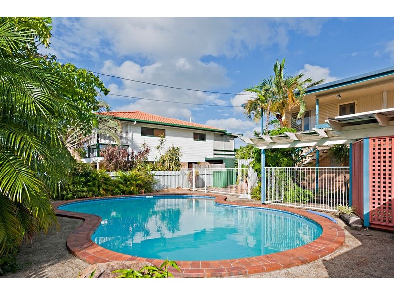 14 Leitchs Road, Albany Creek QLD 4035