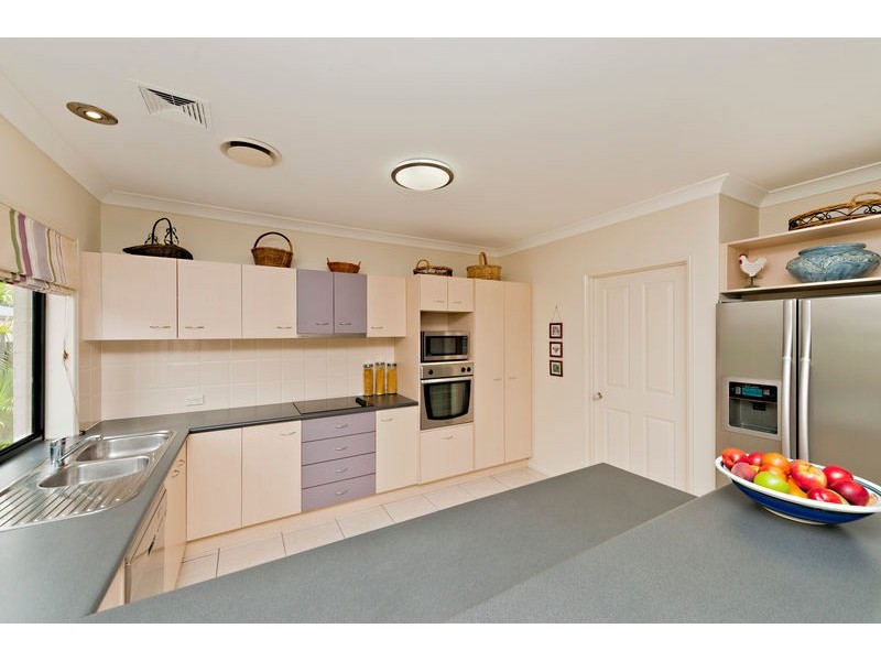 18 Avondale Road, Warner QLD 4500