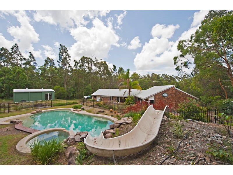 52 Gardonia Place, Albany Creek QLD 4035