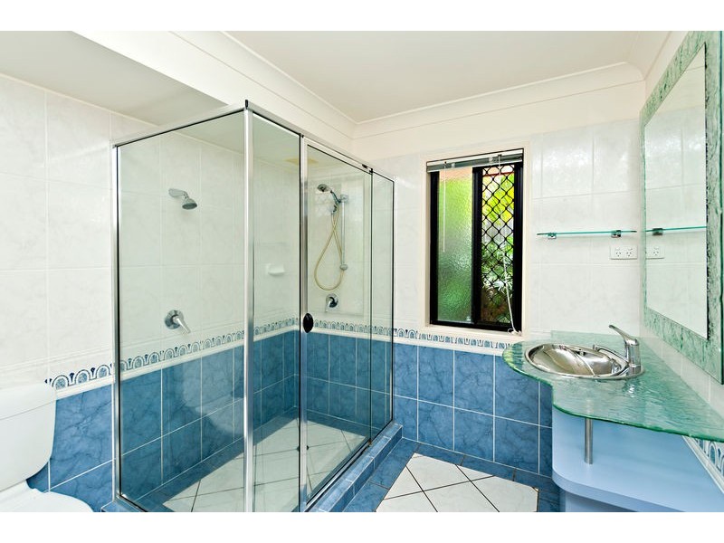 8 Monica Court, Eatons Hill QLD 4037